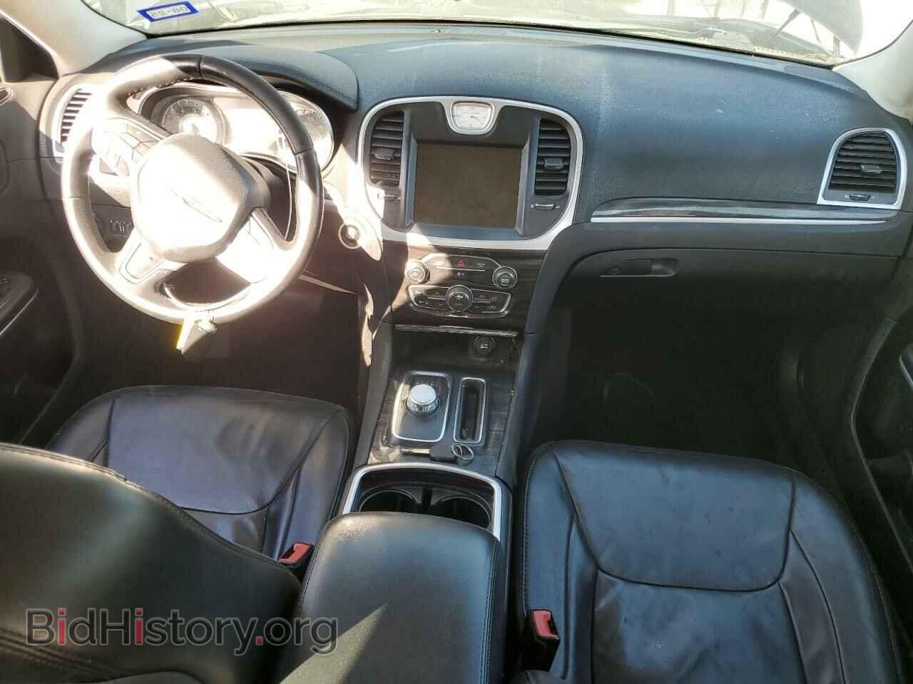 2017 CHRYSLER 300 - VIN: 2C3CCAAG3HH516550 - Фото 8