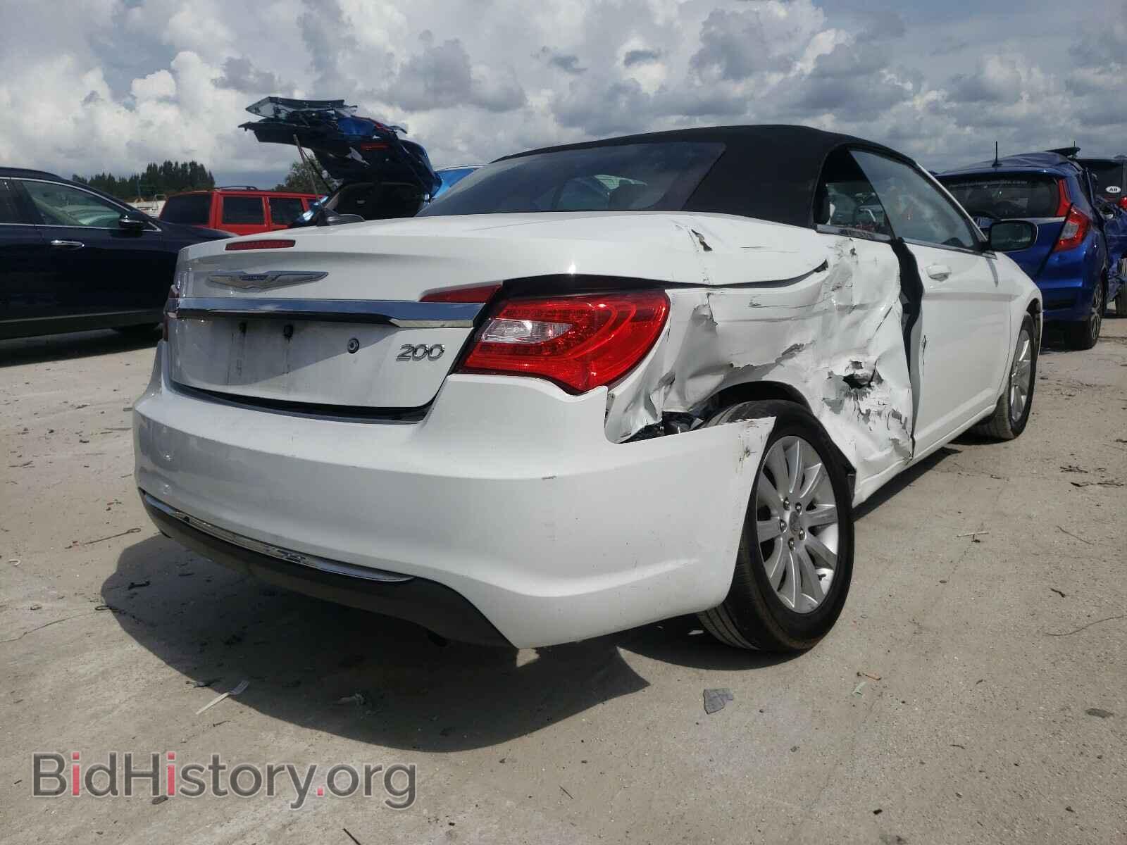 2012 CHRYSLER 200 - VIN: 1C3BCBEB5CN215617 - Фото 4