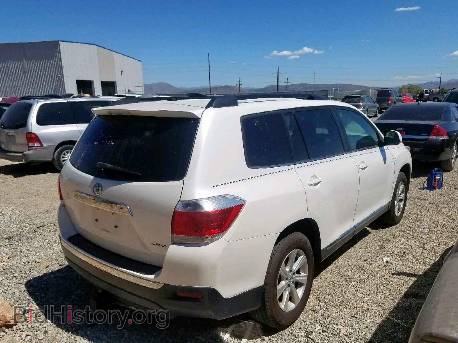 2012 TOYOTA HIGHLANDER - VIN: 5TDBK3EH8CS105258 - Фото 4