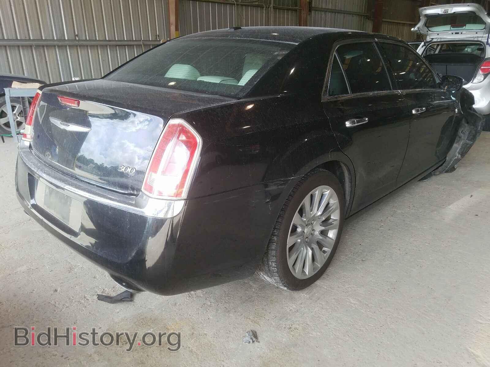 2013 CHRYSLER 300 - VIN: 2C3CCAAG1DH697884 - Фото 4