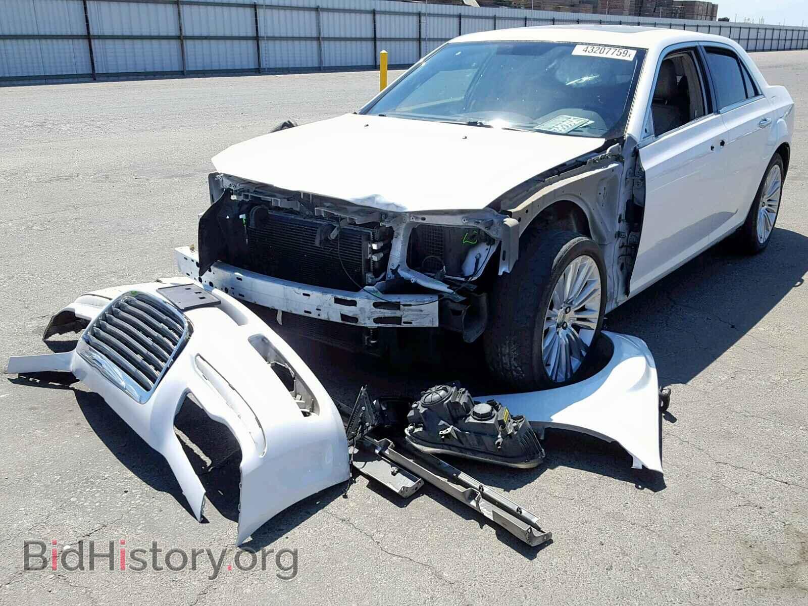 2012 CHRYSLER 300 - VIN: 2C3CCACG3CH174670 - Фото 2