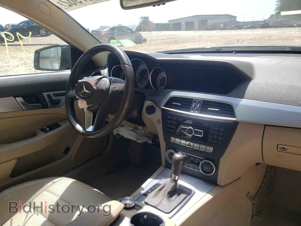 2012 MERCEDES-BENZ C-CLASS - VIN: WDDGJ4HB2CF850874 - Фото 9