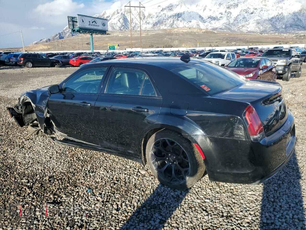 2019 CHRYSLER 300 - VIN: 2C3CCABGXKH609474 - Фото 2