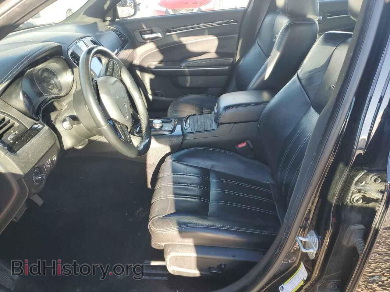 2019 CHRYSLER 300 - VIN: 2C3CCABGXKH609474 - Фото 7