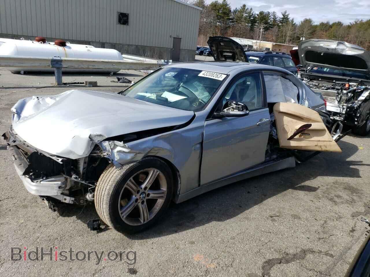 Photo WBA3B5C53DF595096 - BMW 3 SERIES 2013
