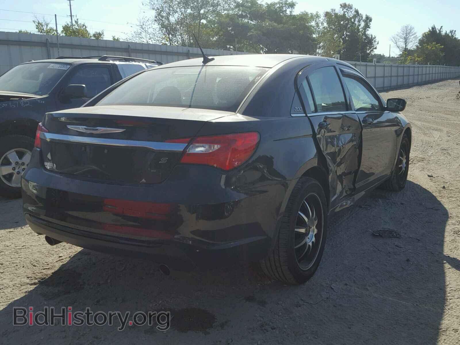 2011 CHRYSLER 200 - VIN: 1C3BC8FG0BN601437 - Фото 4