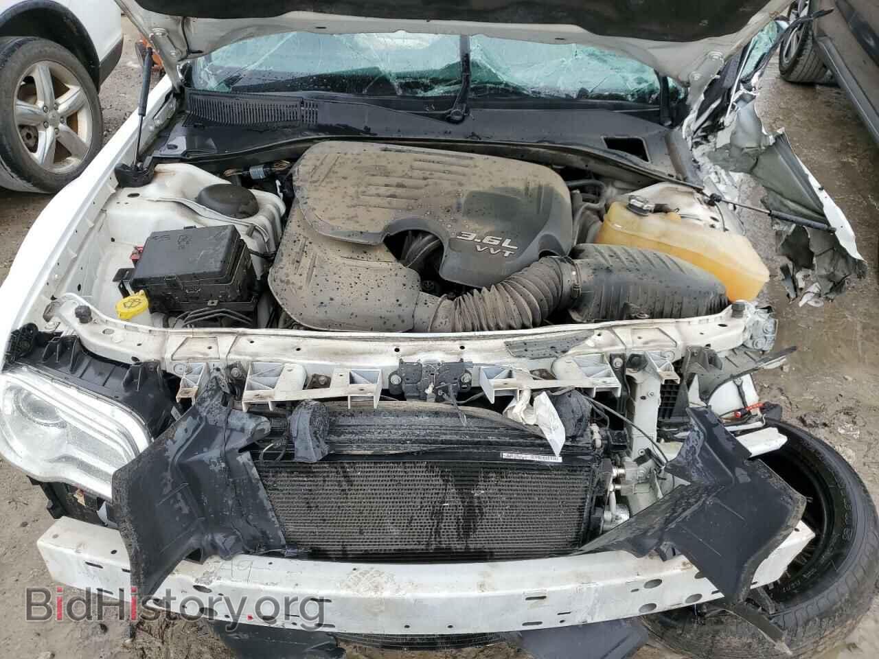 2015 CHRYSLER 300 - VIN: 2C3CCAAG0FH838107 - Фото 11