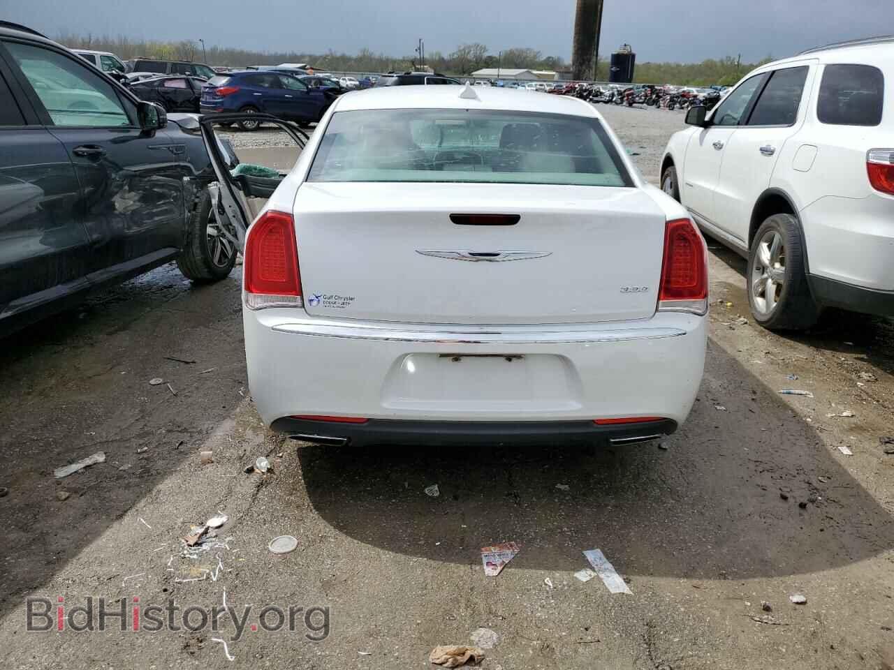2015 CHRYSLER 300 - VIN: 2C3CCAAG0FH838107 - Фото 6