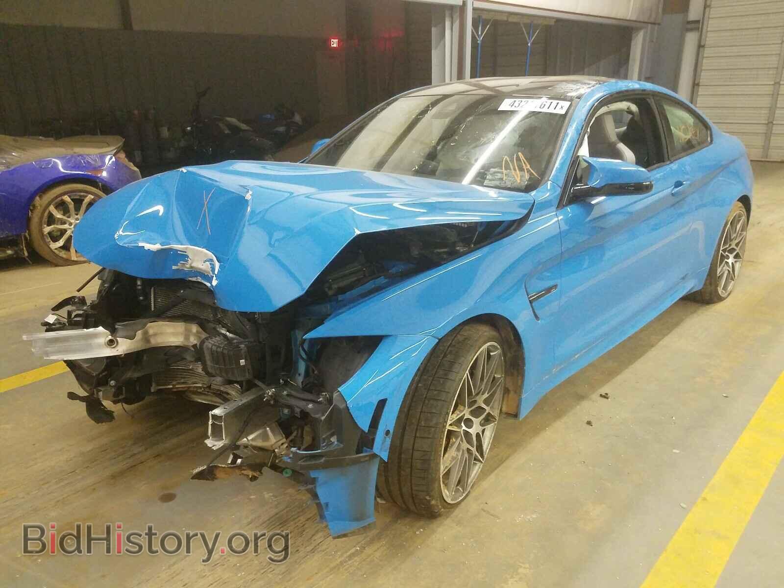 2017 BMW M4 - VIN: WBS3R9C59HK709940 - Фото 2