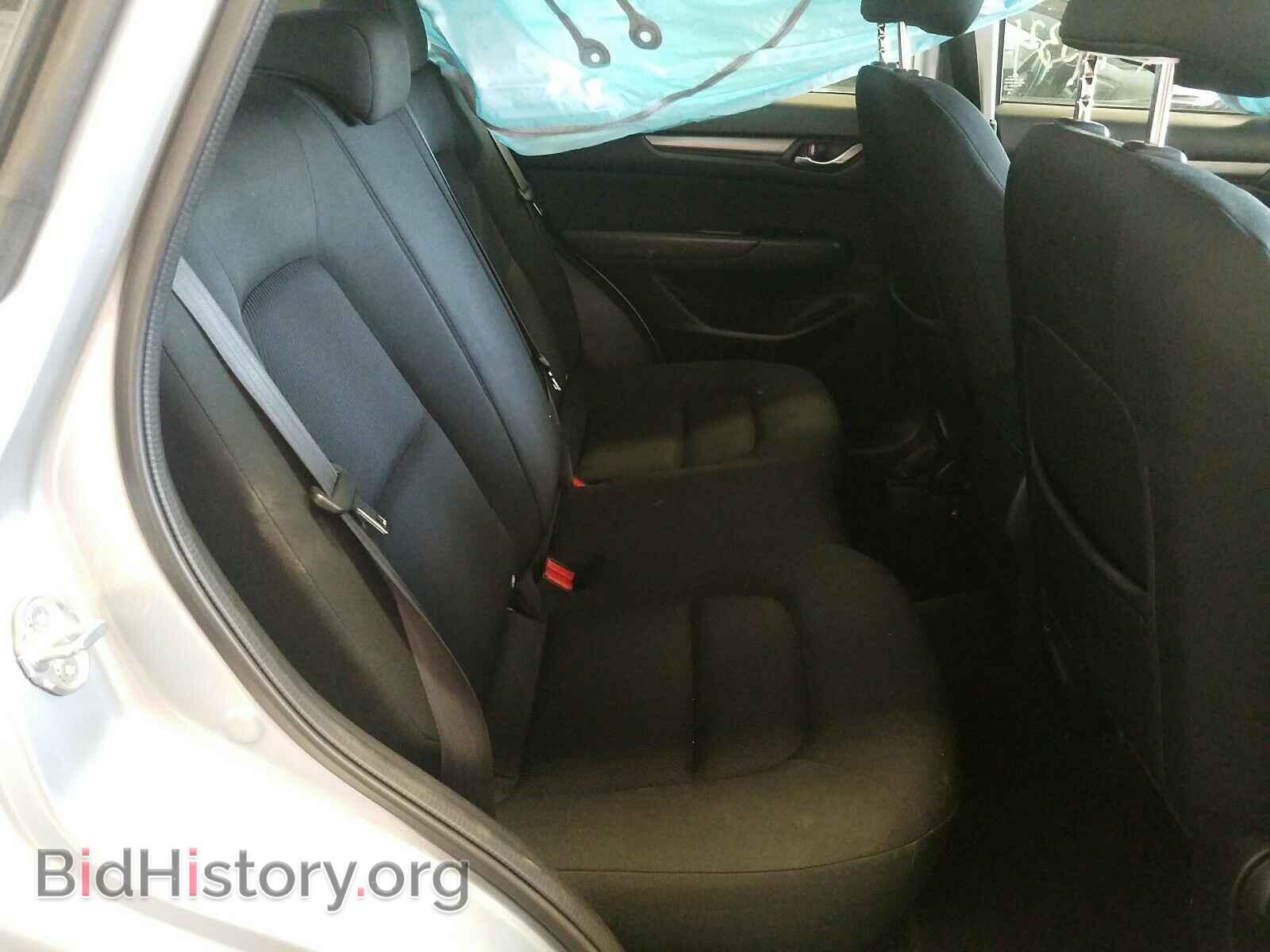 2017 MAZDA CX-5 - VIN: JM3KFBBL4H0146298 - Фото 6