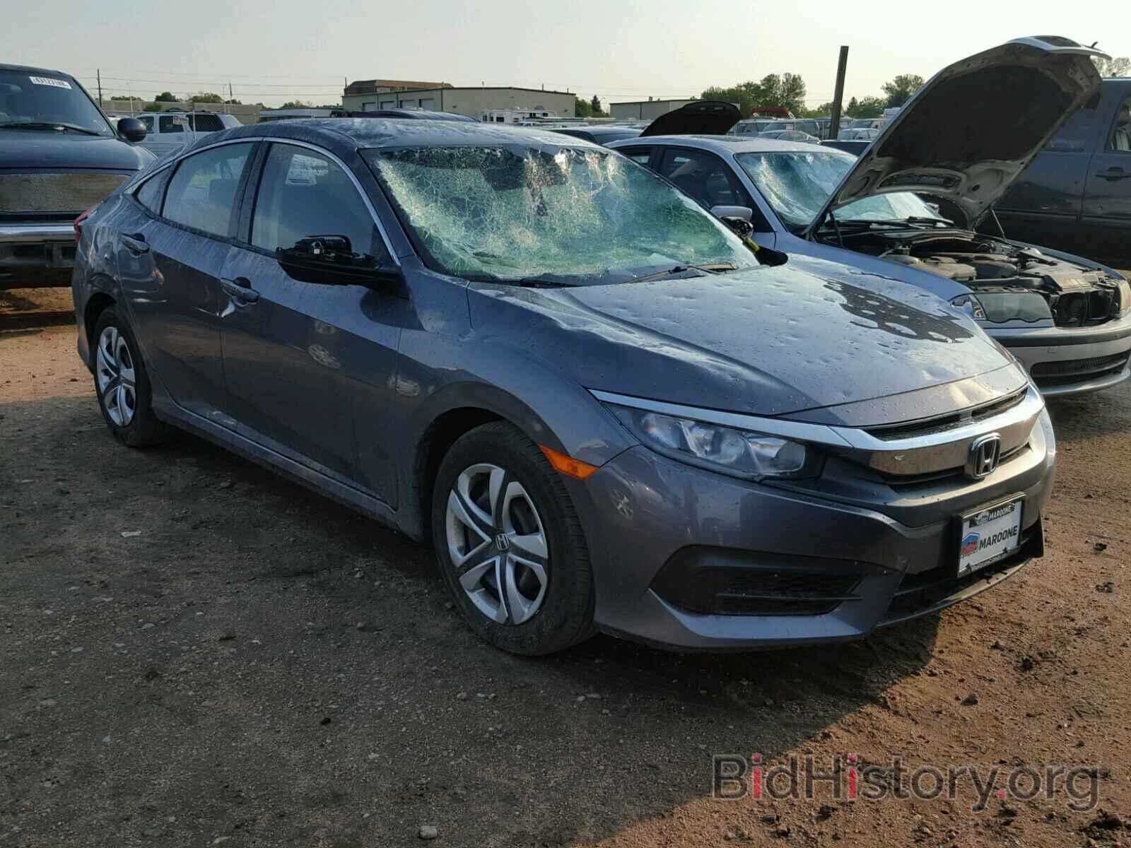 Photo 2HGFC2F52JH563811 - HONDA CIVIC LX 2018