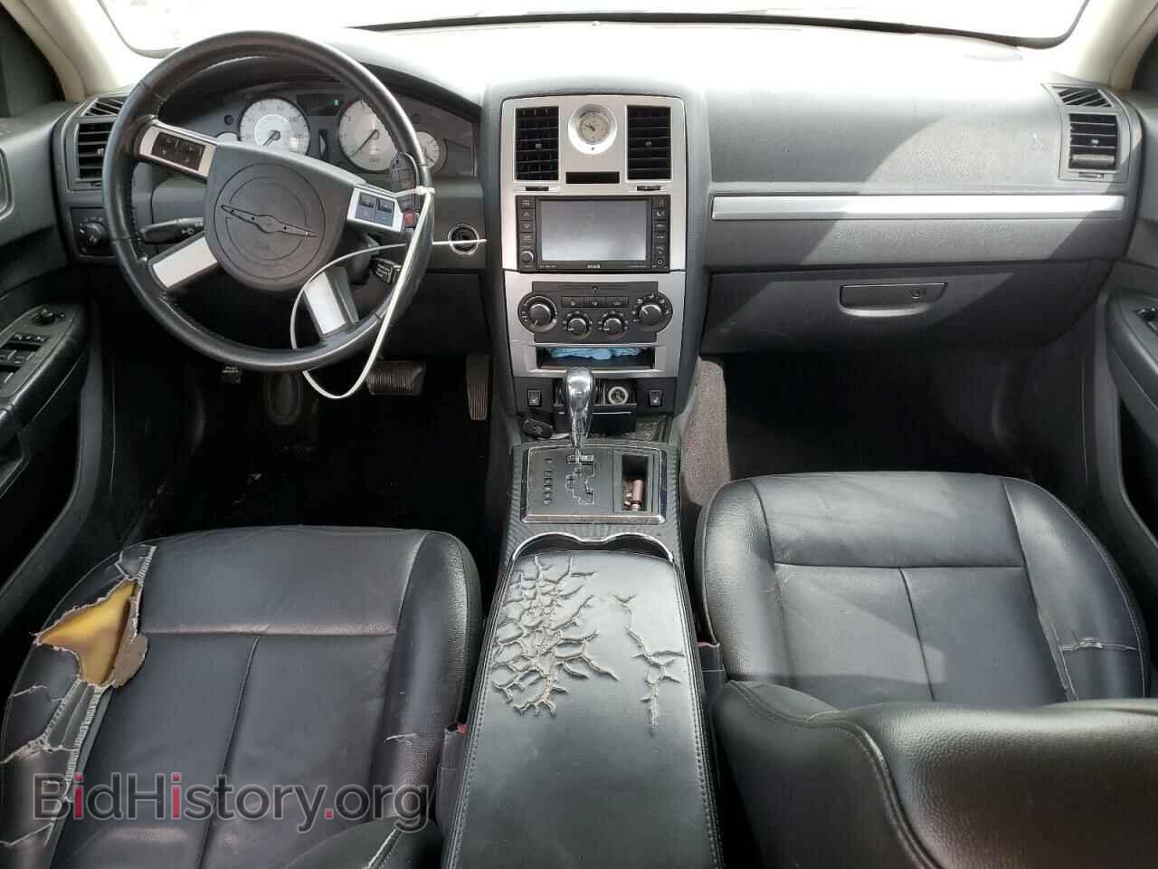 2010 CHRYSLER 300 - VIN: 2C3CA5CV7AH143253 - Фото 8