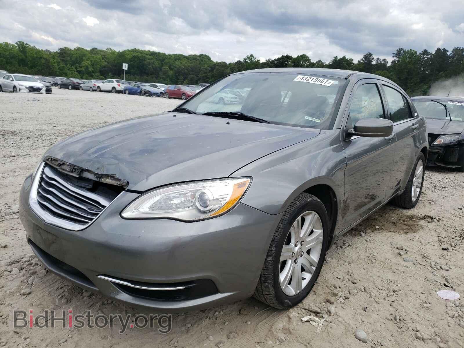 2013 CHRYSLER 200 - VIN: 1C3CCBABXDN640844 - Фото 2