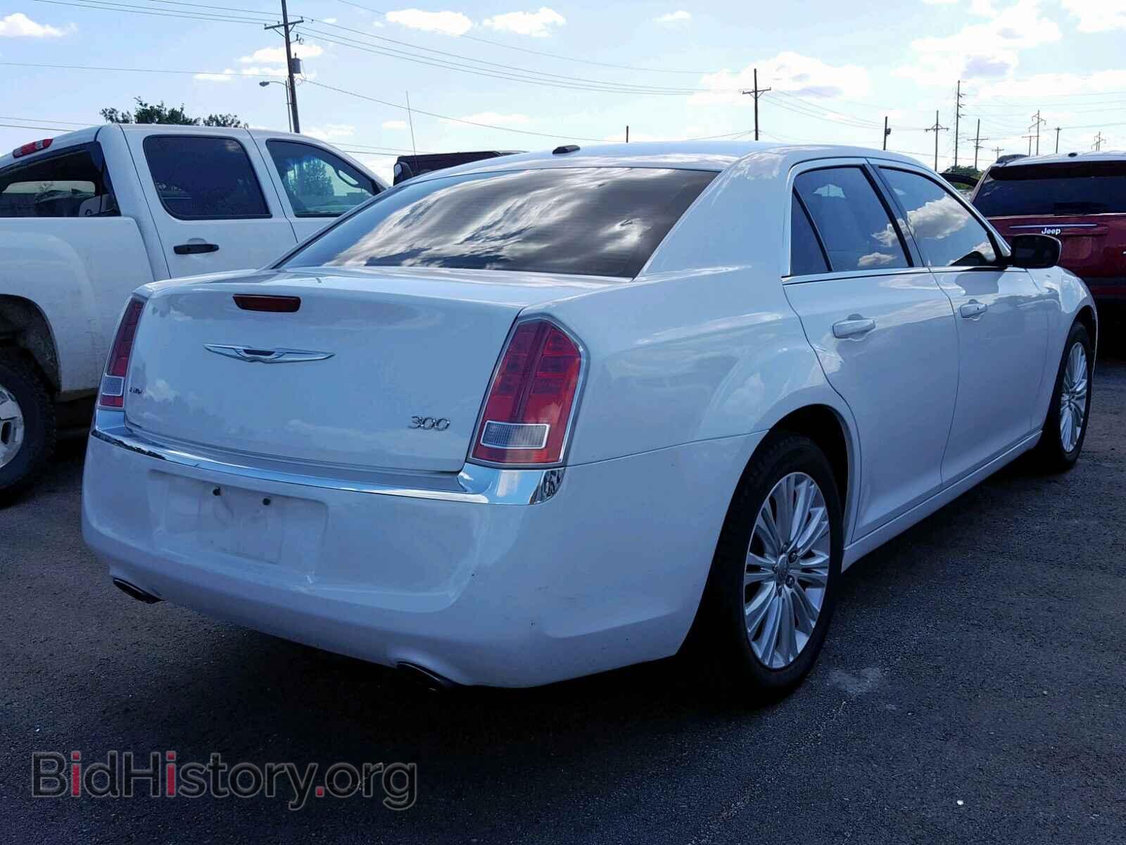 2013 CHRYSLER 300 - VIN: 2C3CCARG4DH740408 - Фото 4