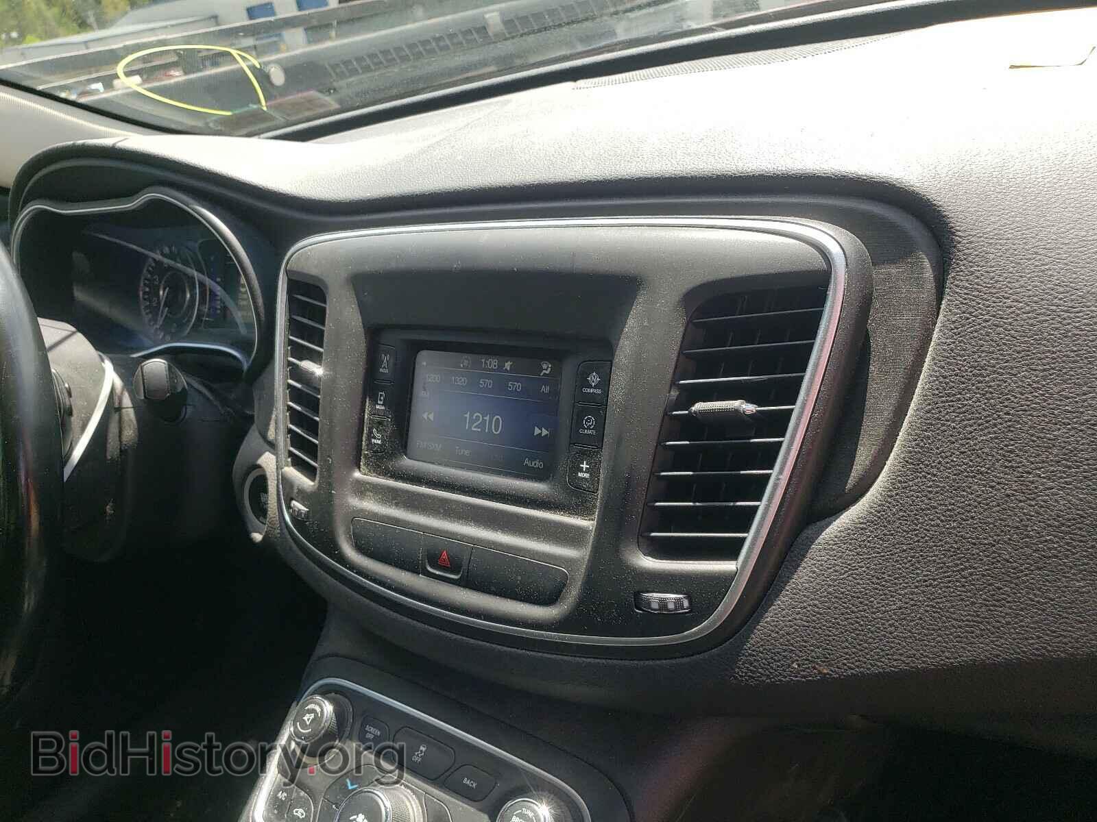 2015 CHRYSLER 200 - VIN: 1C3CCCAB7FN532948 - Фото 9