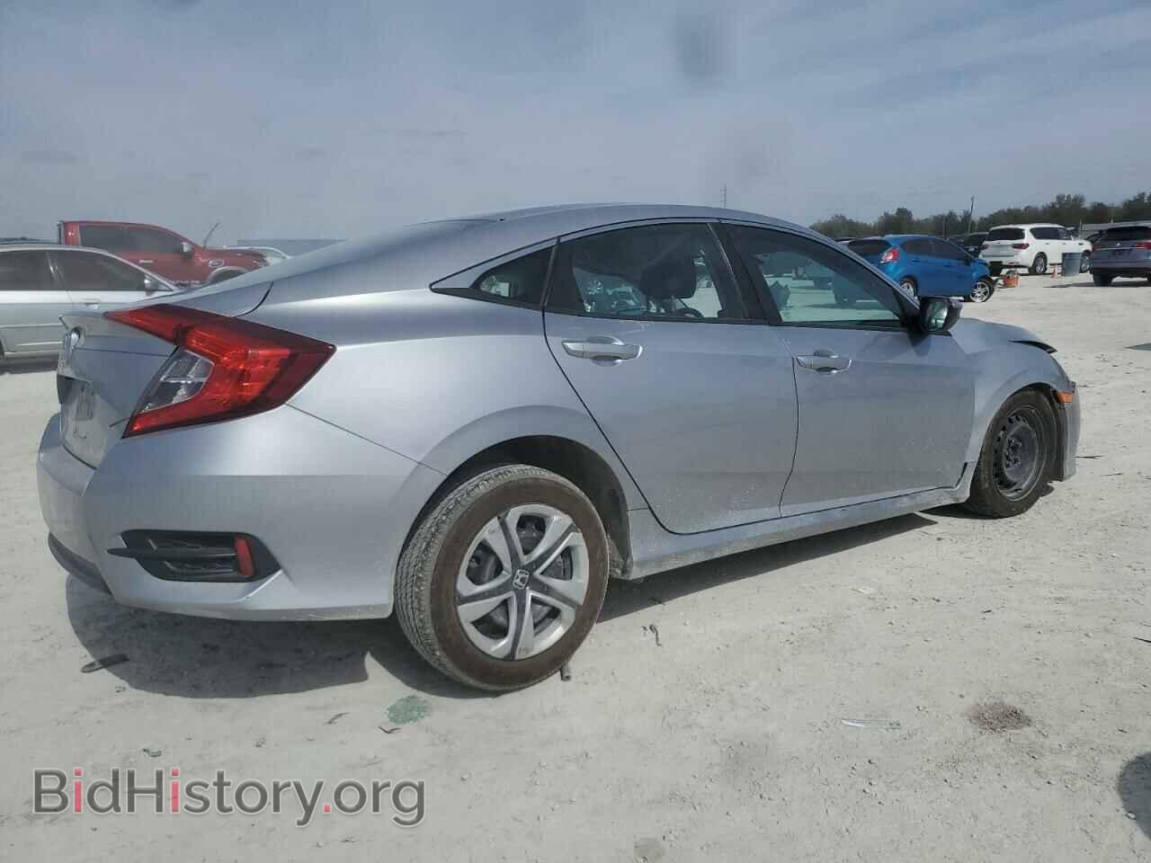 2018 HONDA CIVIC - VIN: 19XFC2F50JE013209 - Фото 3