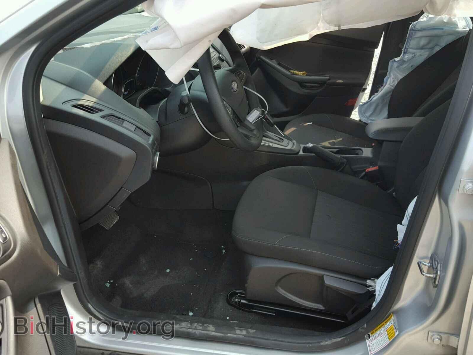 2017 FORD FOCUS - VIN: 1FADP3F27HL304420 - Photo 5