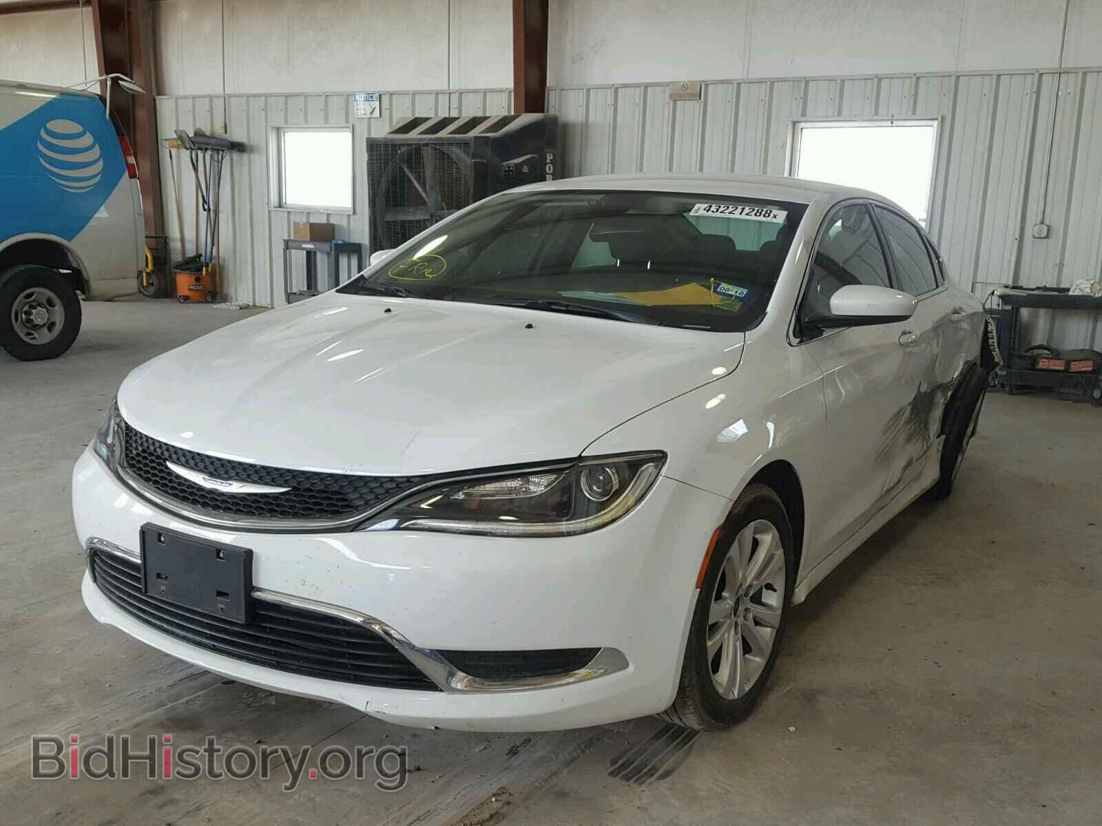 2015 CHRYSLER 200 - VIN: 1C3CCCAB5FN748300 - Photo 2