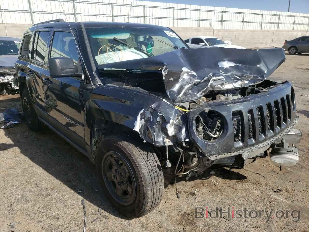 Photo 1C4NJPBAXGD633917 - JEEP PATRIOT 2016