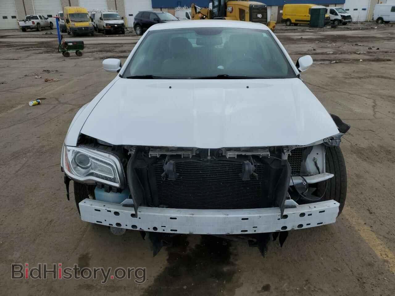 2014 CHRYSLER 300 - VIN: 2C3CCAAG8EH100828 - Фото 5