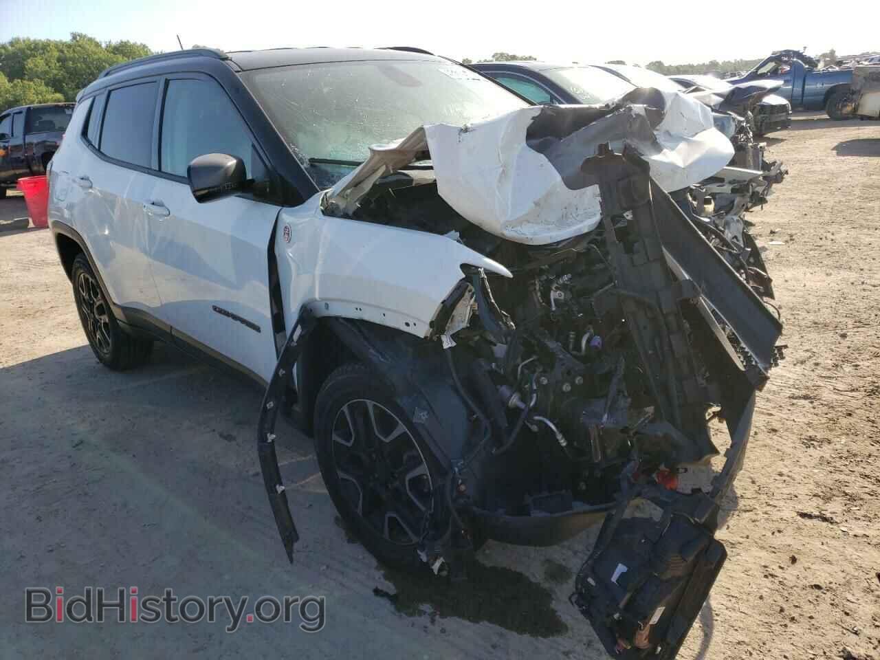 Photo 3C4NJDDB7KT669068 - JEEP COMPASS 2019