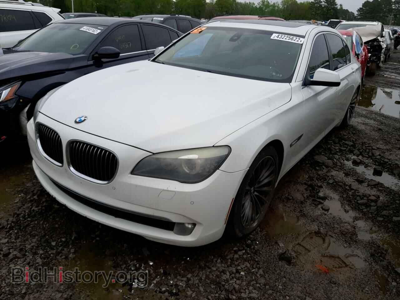 2012 BMW 7 SERIES - VIN: WBAKB4C55CC576703 - Фото 2