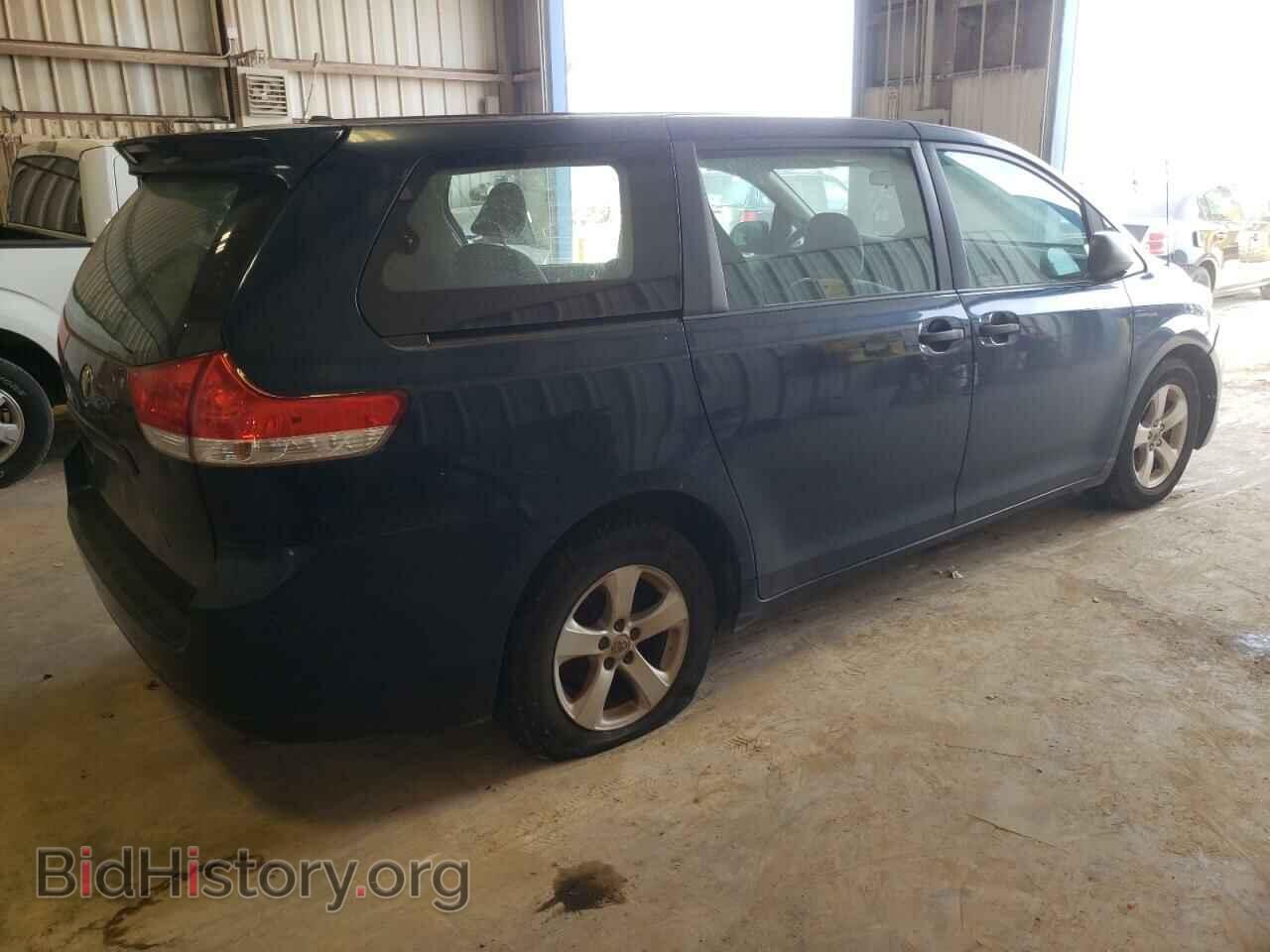 2011 TOYOTA All Models - VIN: 5TDZK3DCXBS045325 - Фото 3