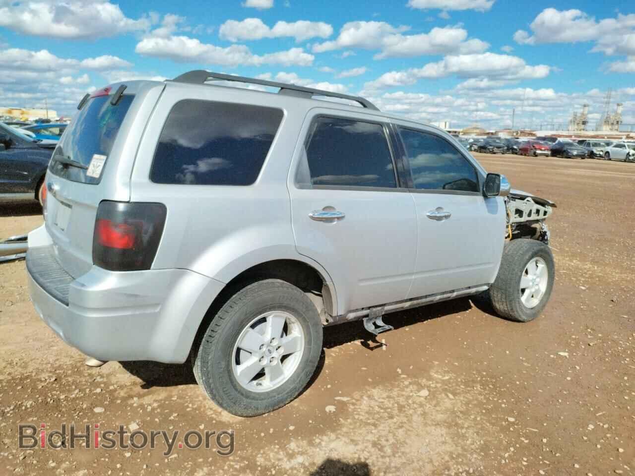 2010 FORD ESCAPE - VIN: 1FMCU0D75AKB20757 - Фото 3