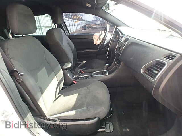 2012 CHRYSLER 200 - VIN: 1C3CCBBB1CN104393 - Фото 5