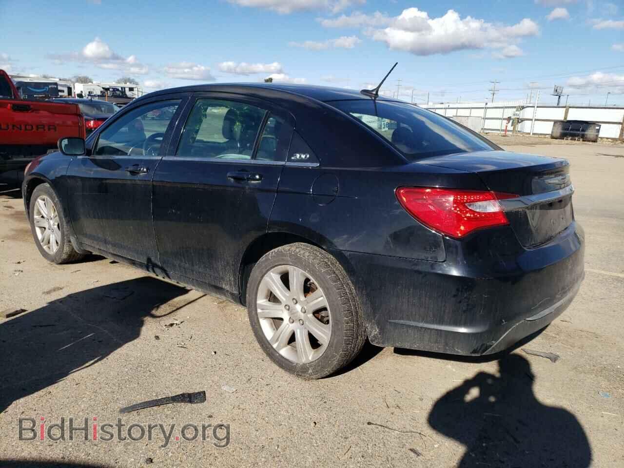 2013 CHRYSLER 200 - VIN: 1C3CCBAB9DN735413 - Photo 2