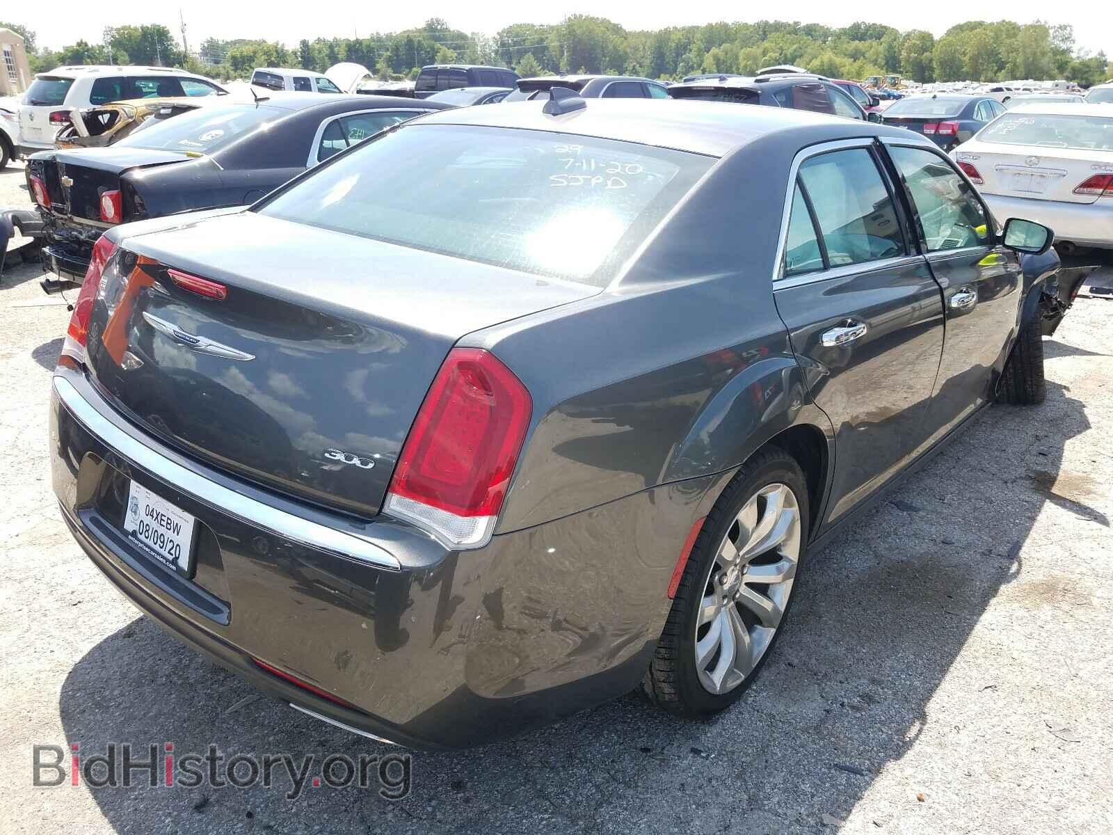 2019 CHRYSLER 300 - VIN: 2C3CCAEG6KH528256 - Photo 4