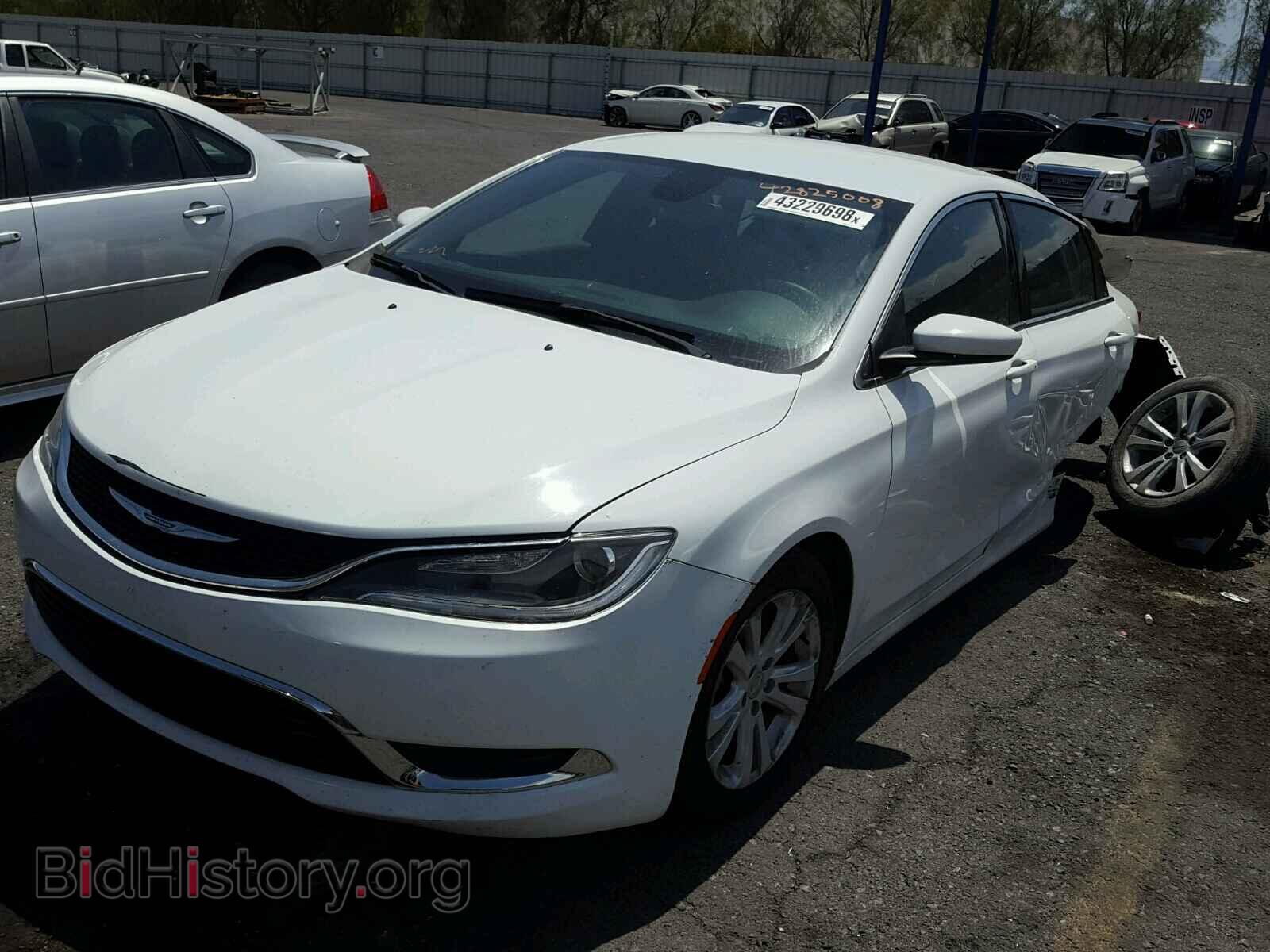 2015 CHRYSLER 200 - VIN: 1C3CCCAB2FN575674 - Photo 2