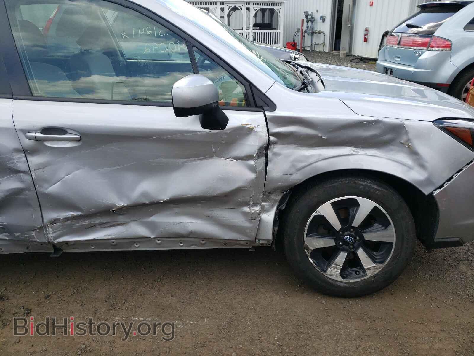 2017 SUBARU FORESTER - VIN: JF2SJAEC9HH594083 - Фото 9