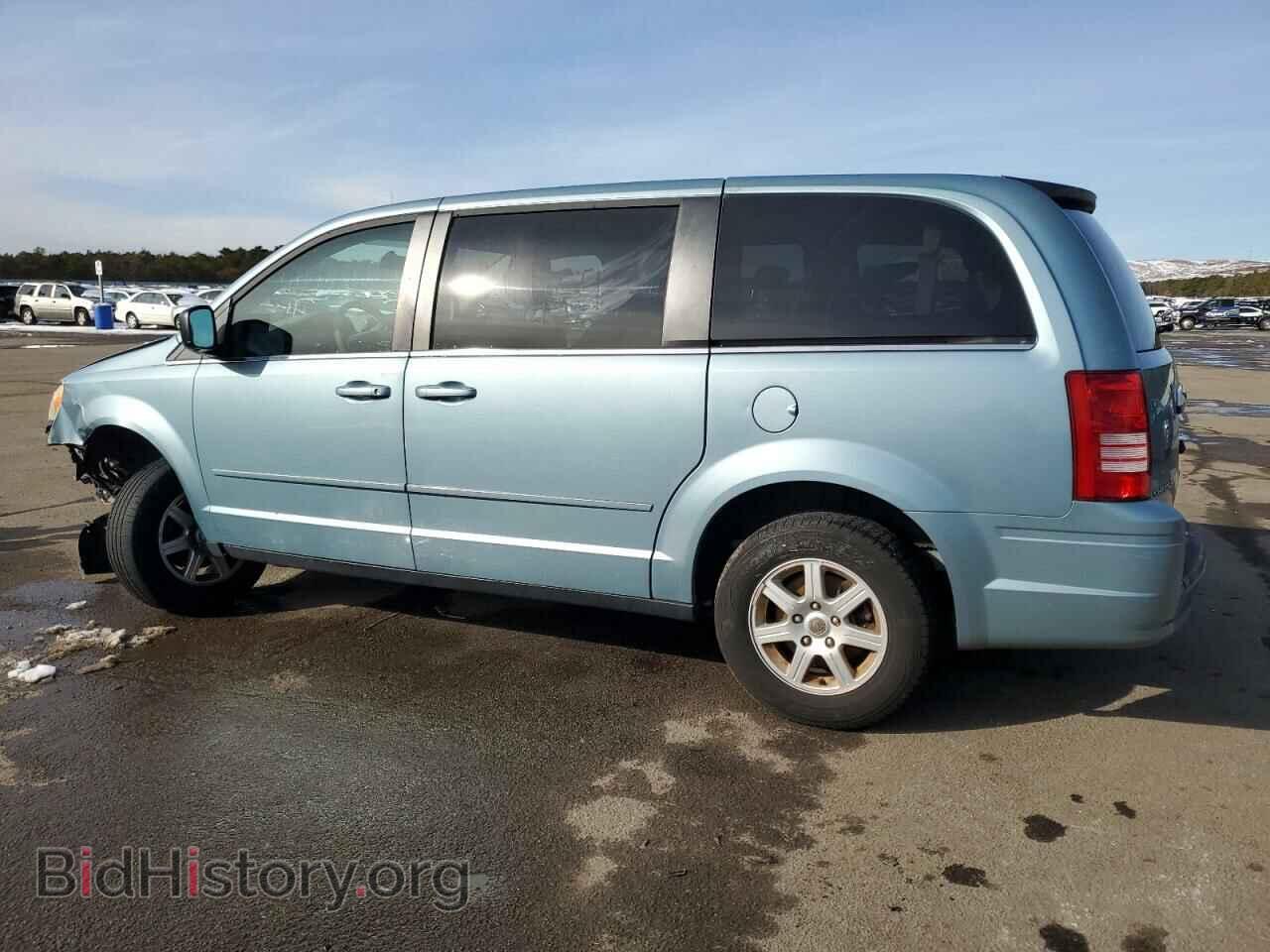 2010 CHRYSLER MINIVAN - VIN: 2A4RR2D17AR428810 - Photo 2