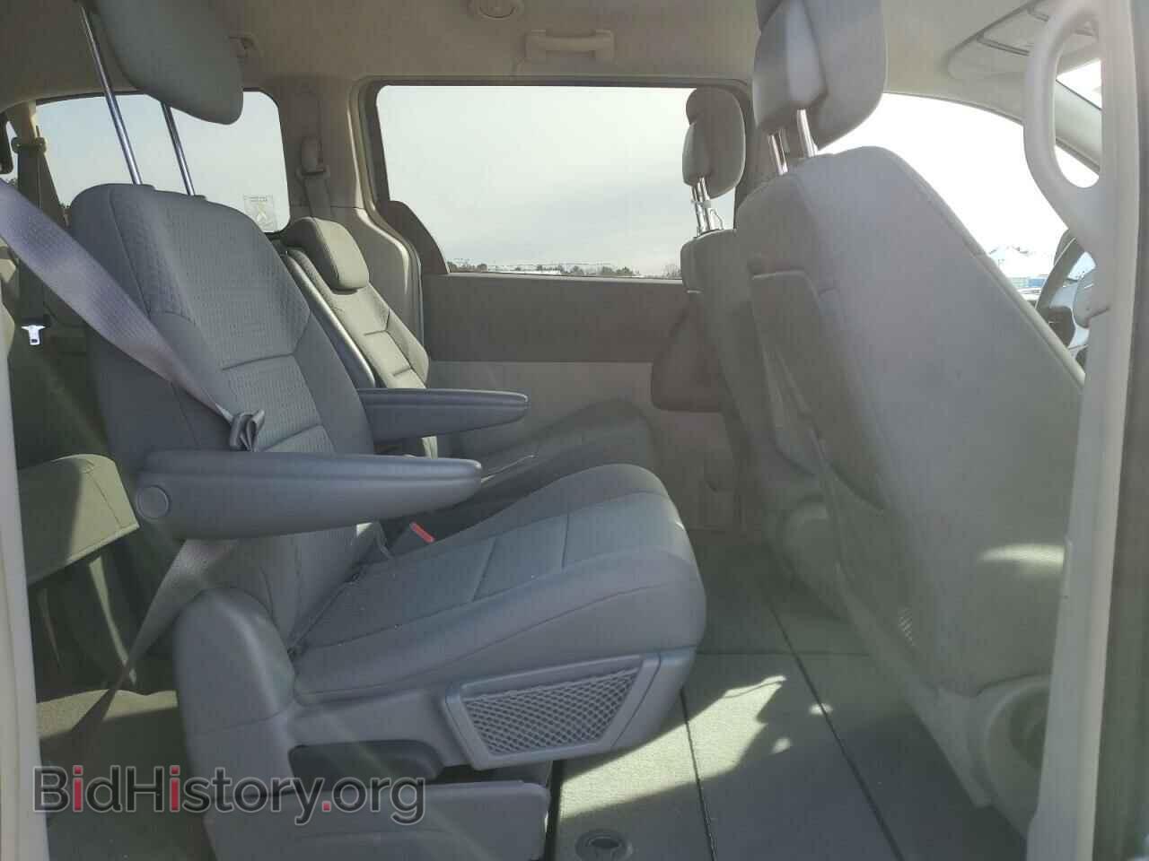 2010 CHRYSLER MINIVAN - VIN: 2A4RR2D17AR428810 - Photo 11