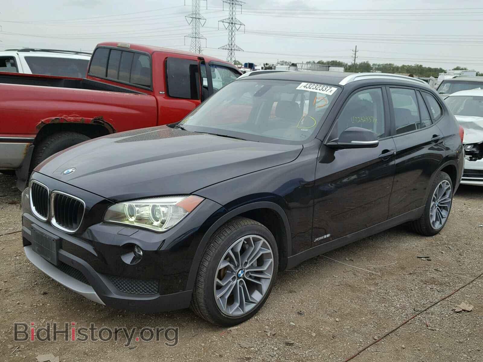 2014 BMW X1 - VIN: WBAVM5C59EVV92388 - Фото 2