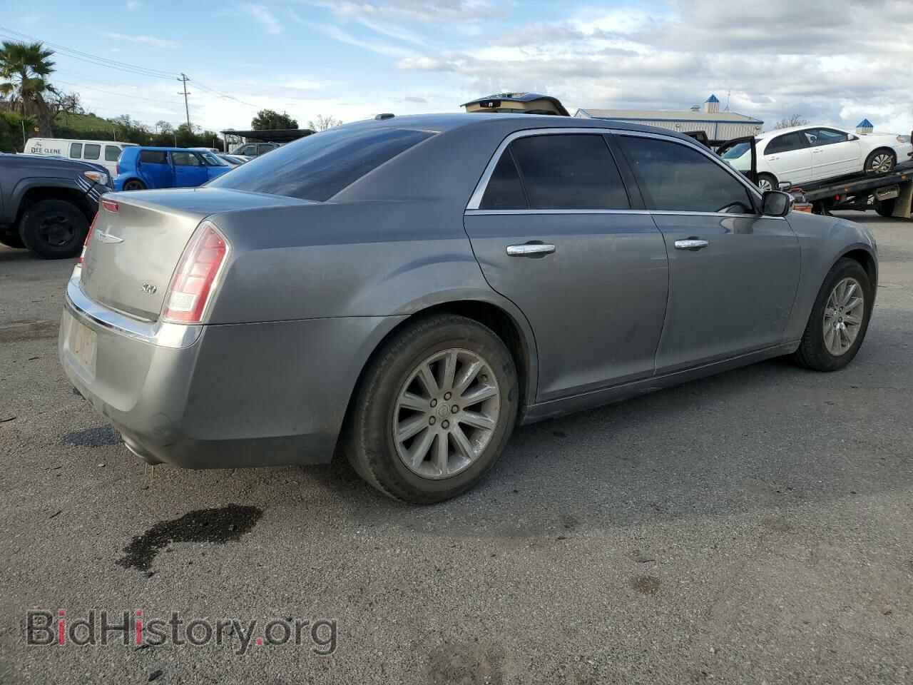 2011 CHRYSLER 300 - VIN: 2C3CA5CG3BH557942 - Фото 3