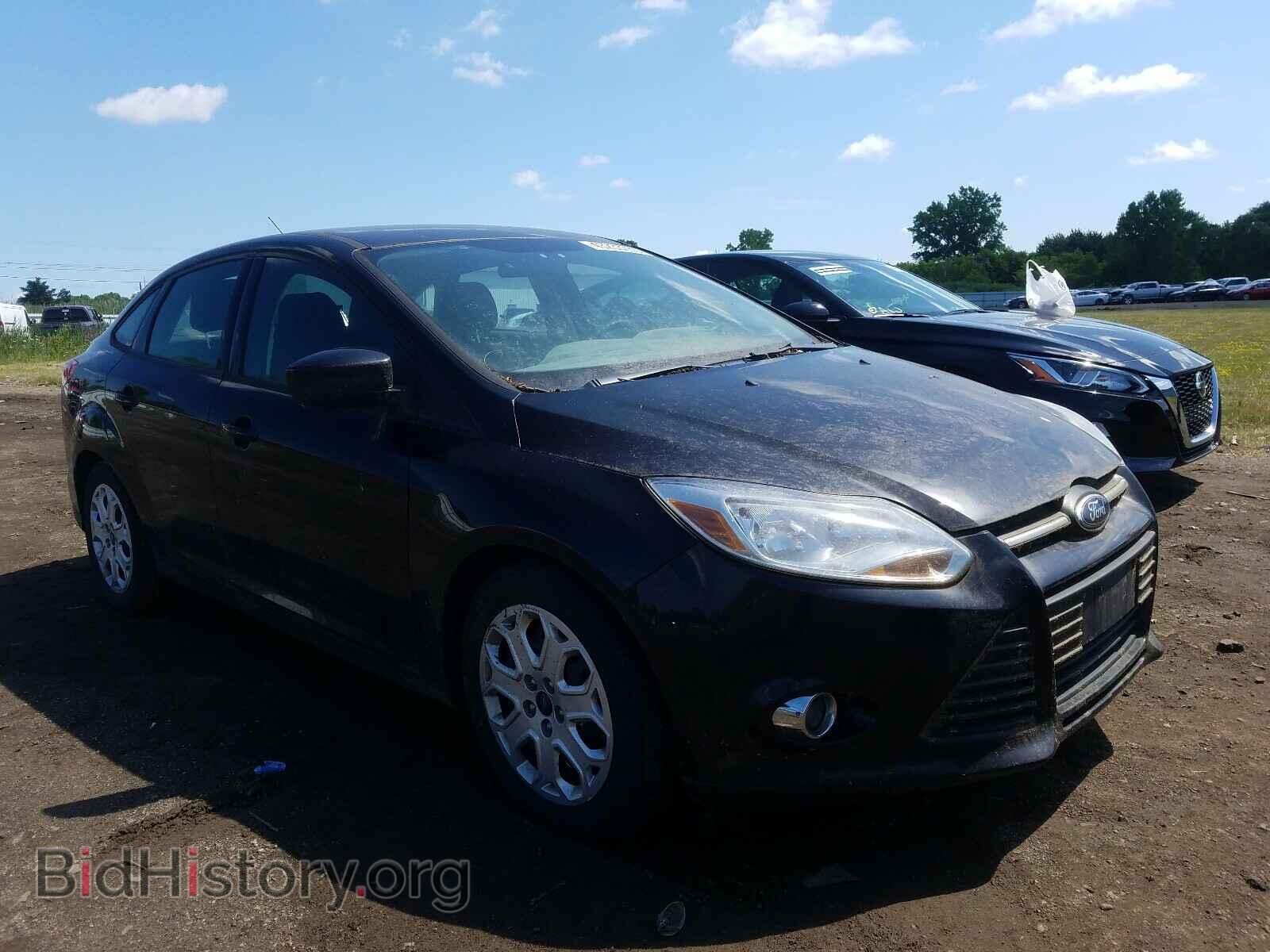 Photo 1FAHP3F28CL421210 - FORD FOCUS 2012