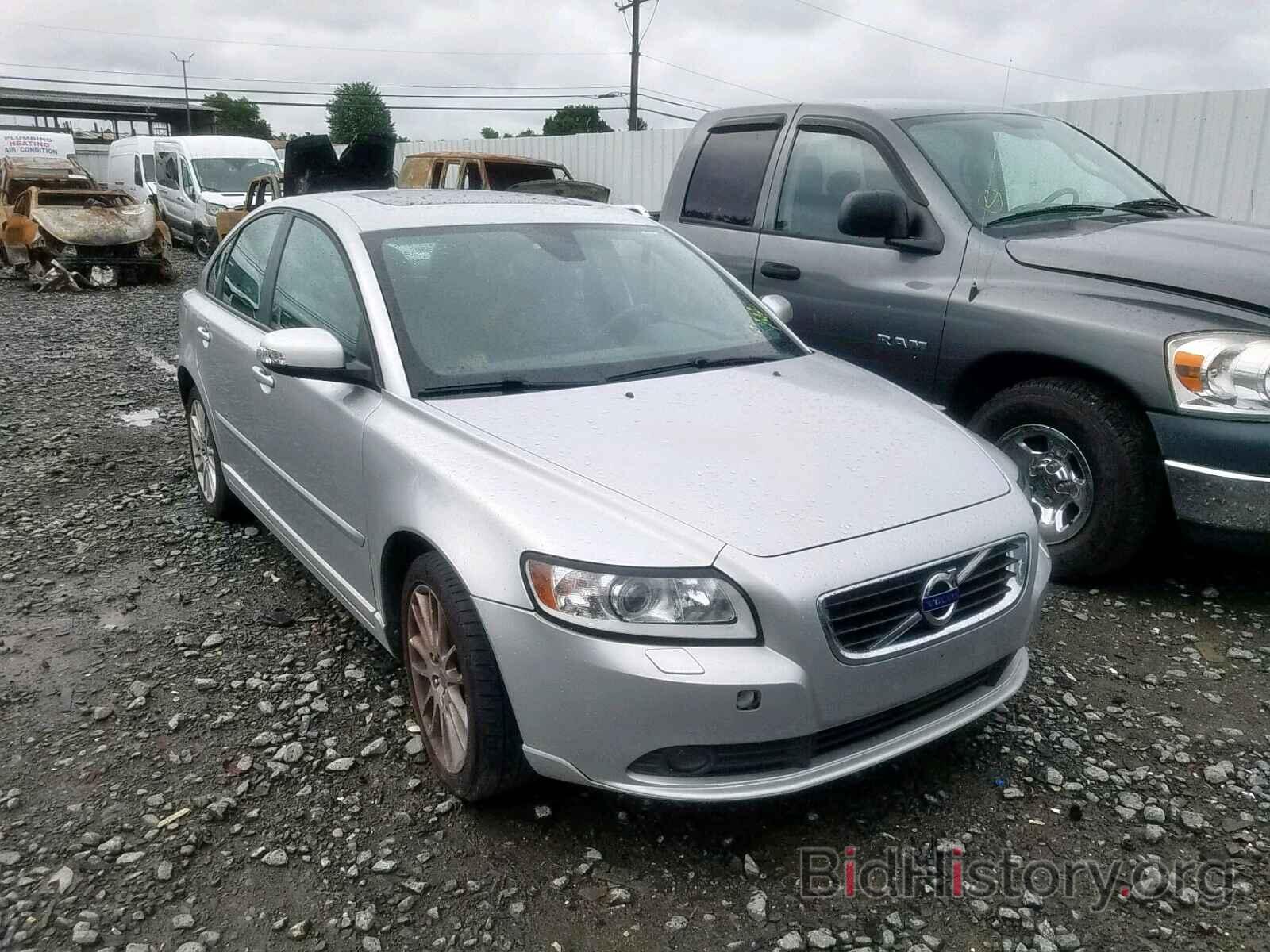 Photo YV1672MS3B2536133 - VOLVO S40 2011