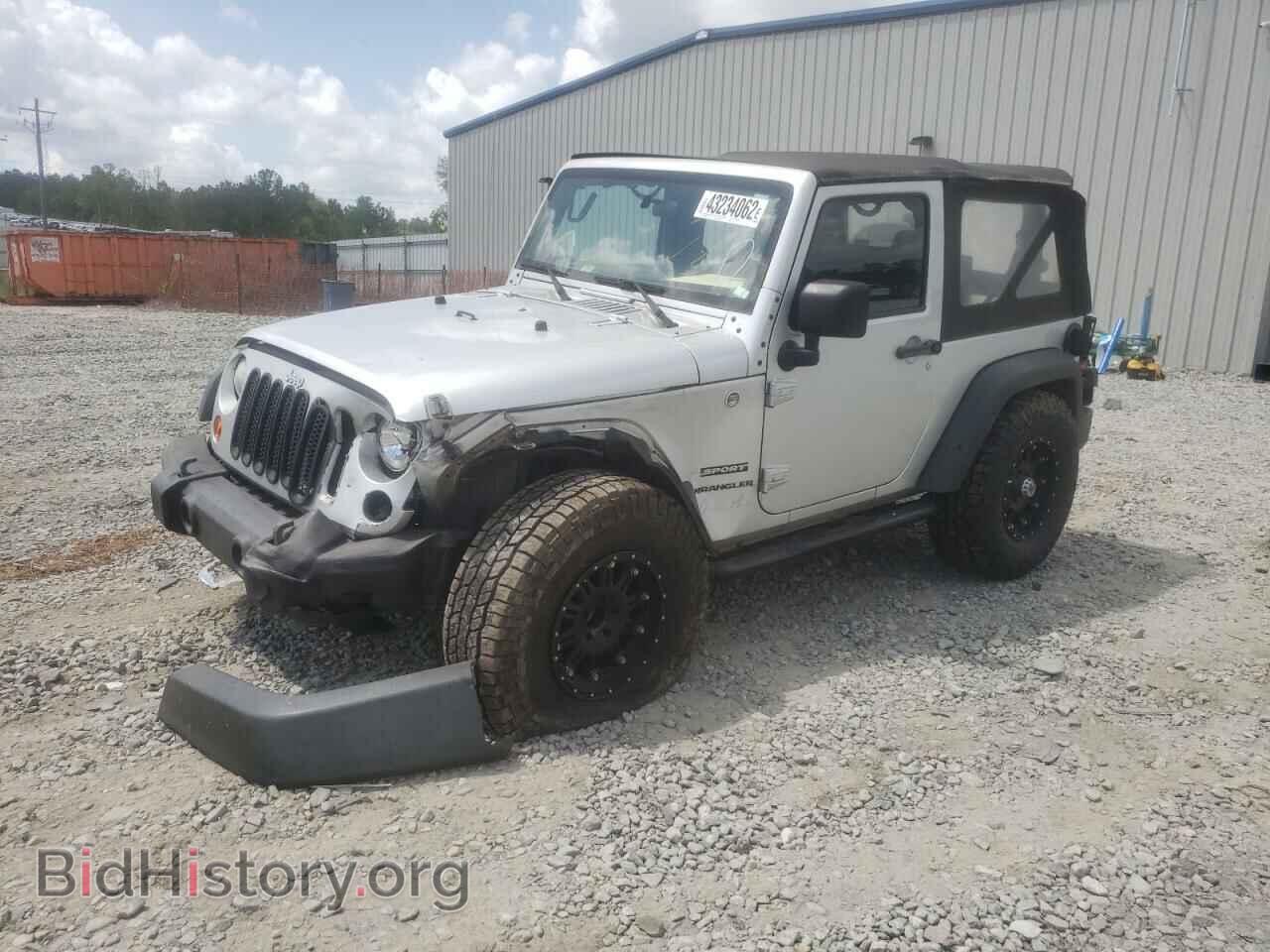 2011 JEEP WRANGLER - VIN: 1J4AA2D18BL544306 - Фото 2