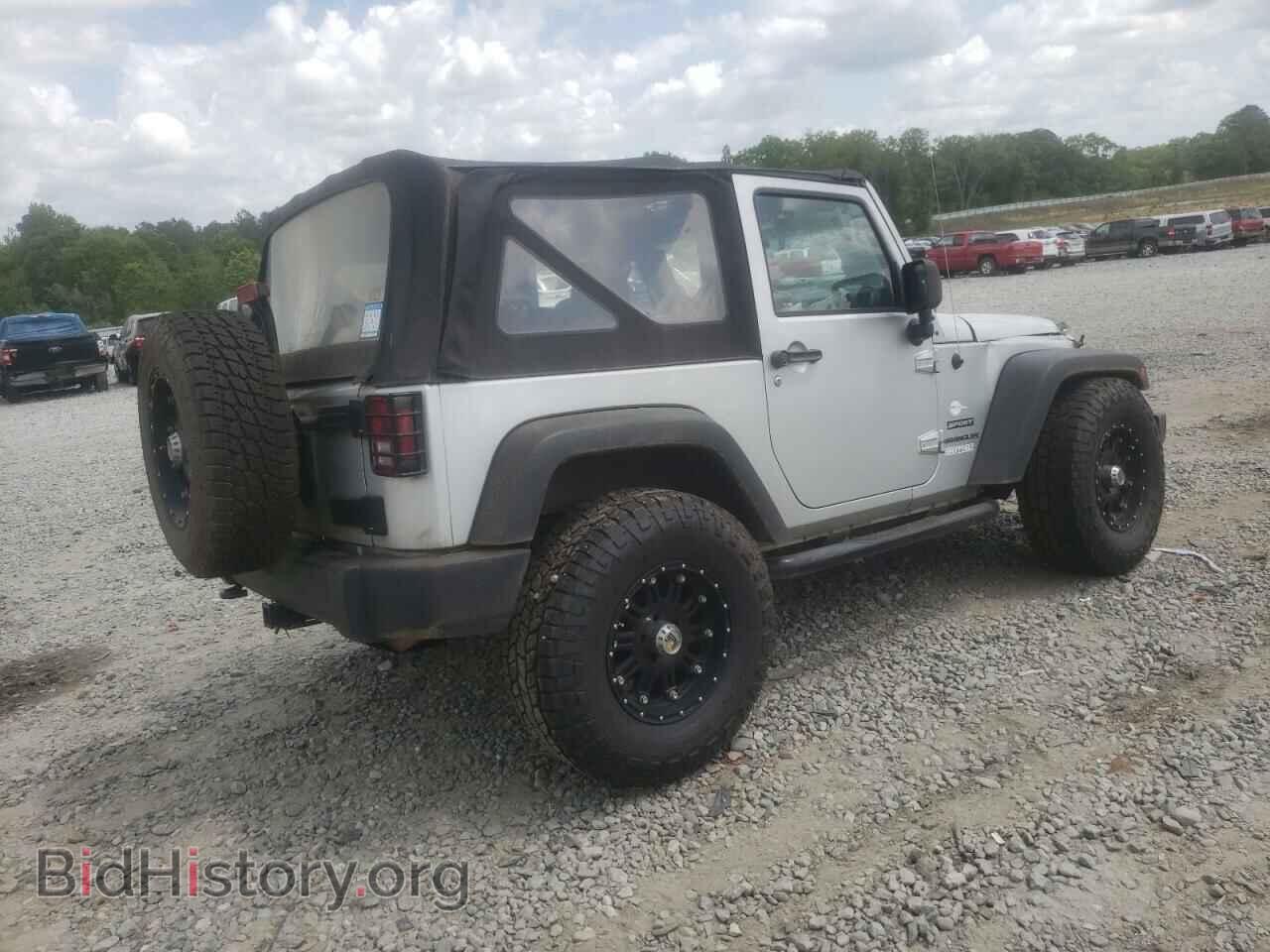 2011 JEEP WRANGLER - VIN: 1J4AA2D18BL544306 - Фото 4