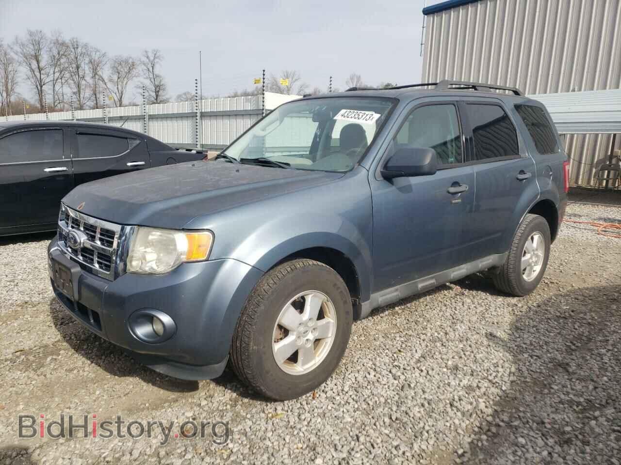 Фотография 1FMCU0DG6BKC70037 - FORD ESCAPE 2011