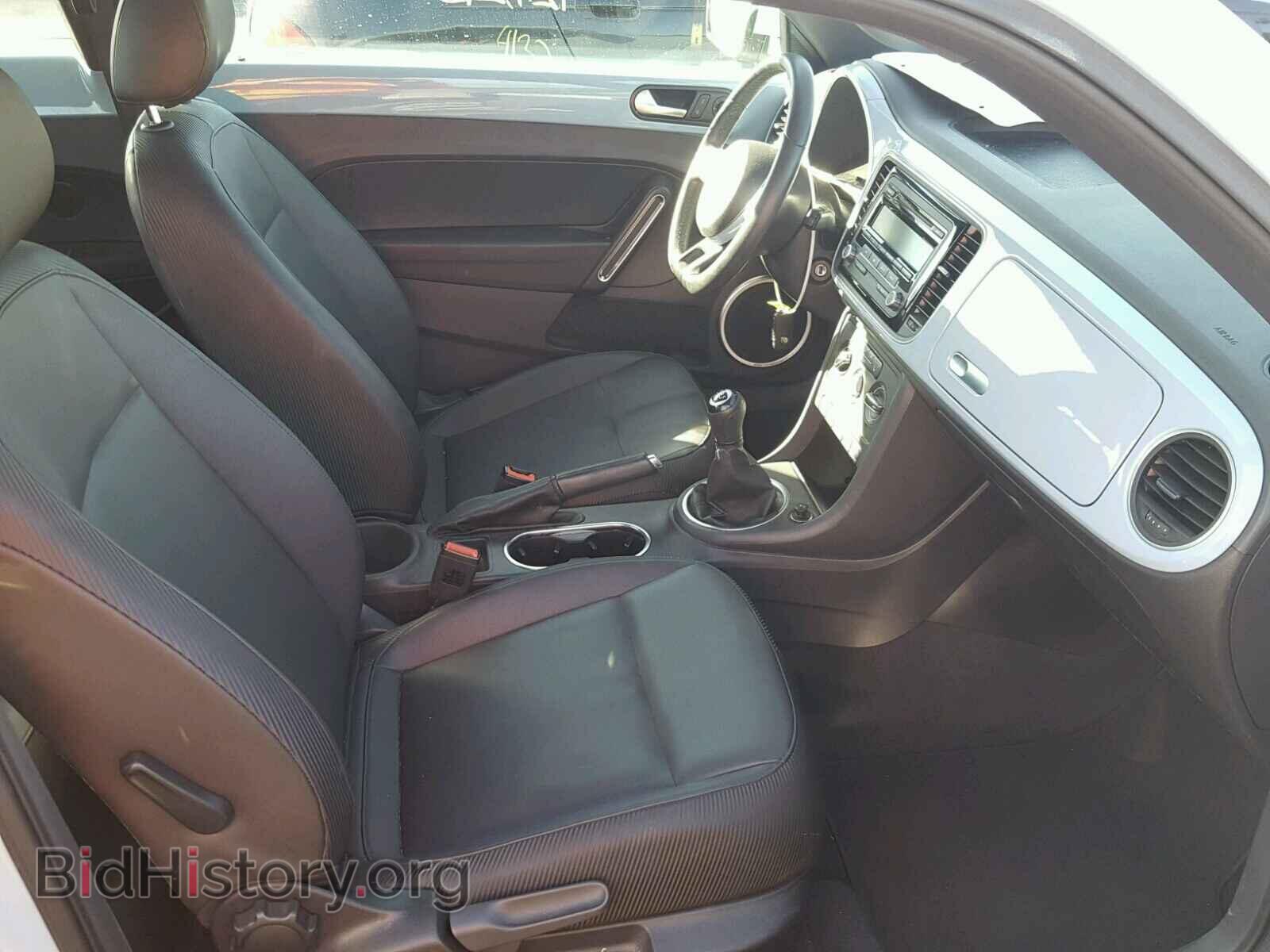 2012 VOLKSWAGEN BEETLE - VIN: 3VWHP7AT1CM623979 - Фото 5