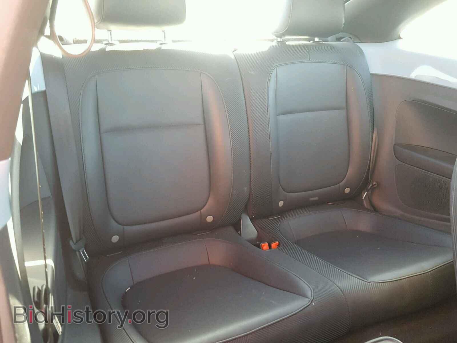 2012 VOLKSWAGEN BEETLE - VIN: 3VWHP7AT1CM623979 - Фото 6
