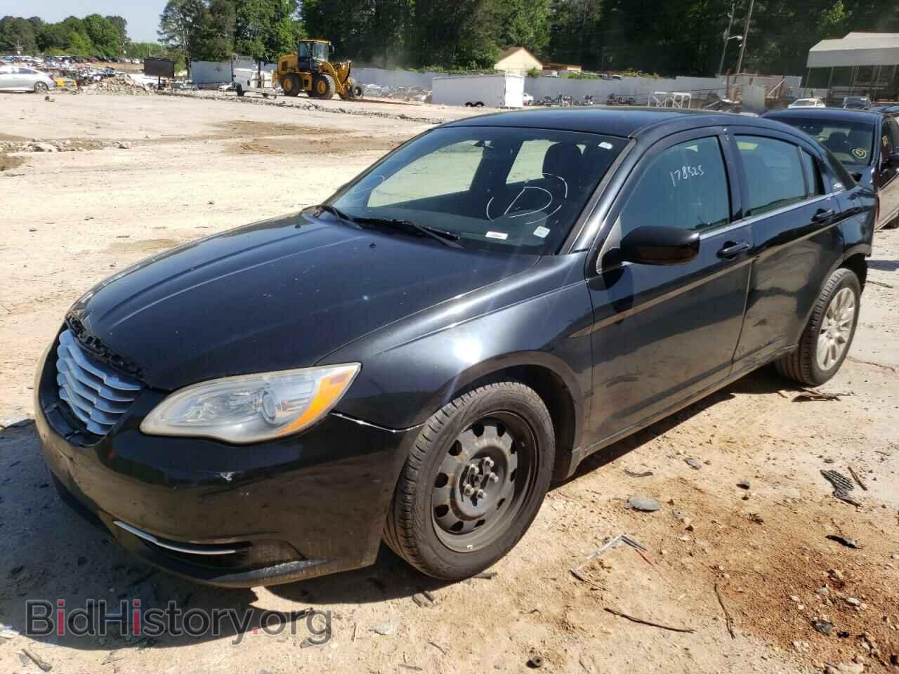 2012 CHRYSLER 200 - VIN: 1C3CCBAB1CN224759 - Фото 2
