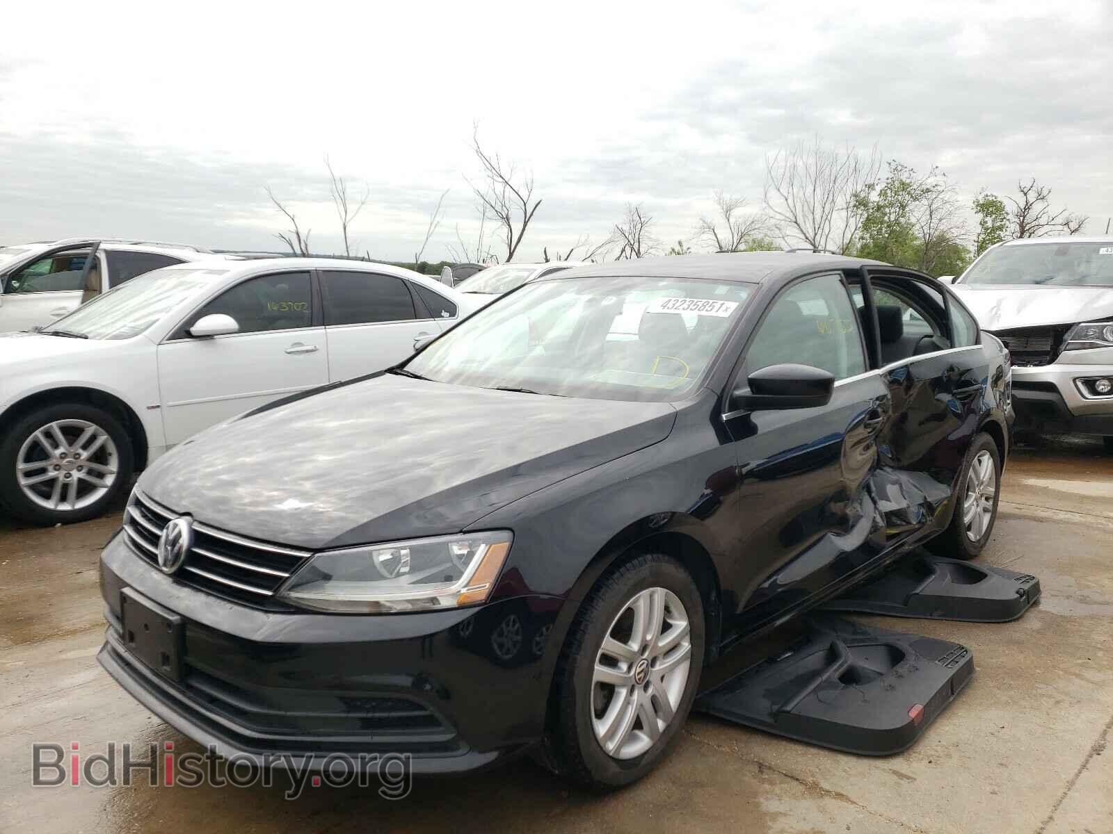 2017 VOLKSWAGEN JETTA - VIN: 3VW2B7AJ2HM209197 - Photo 2