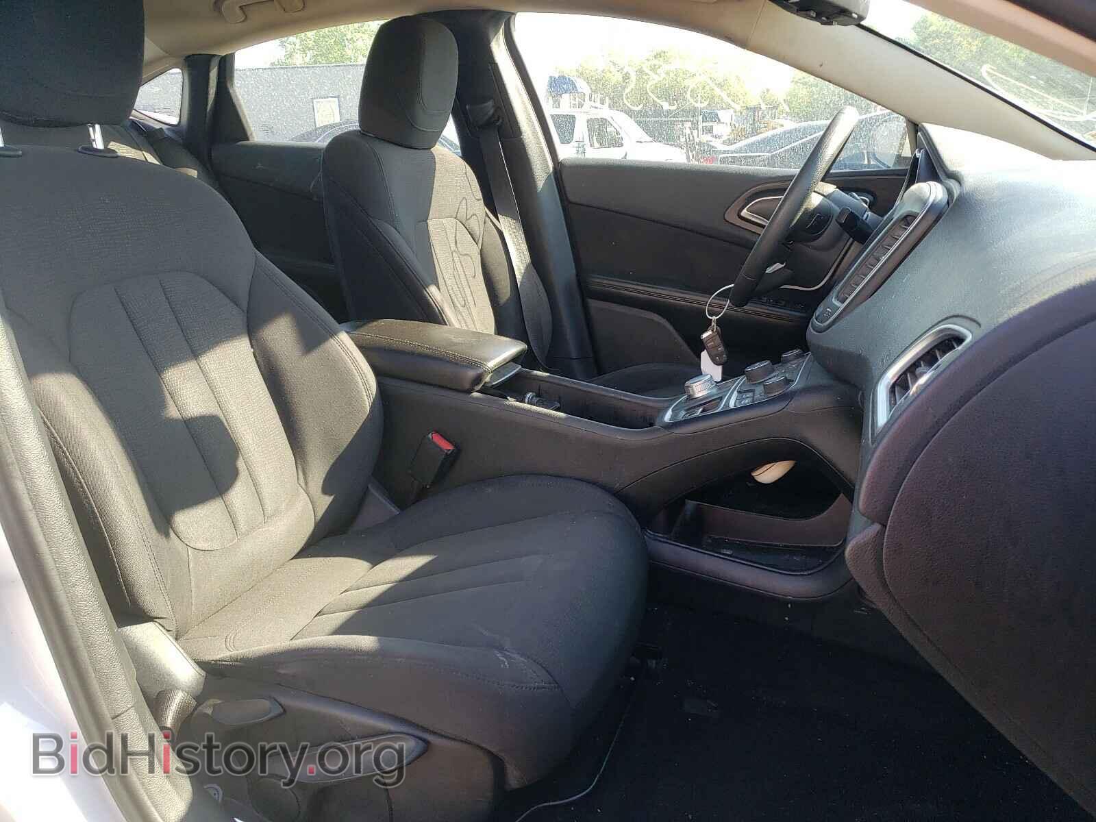 2015 CHRYSLER 200 - VIN: 1C3CCCAB3FN570810 - Photo 5