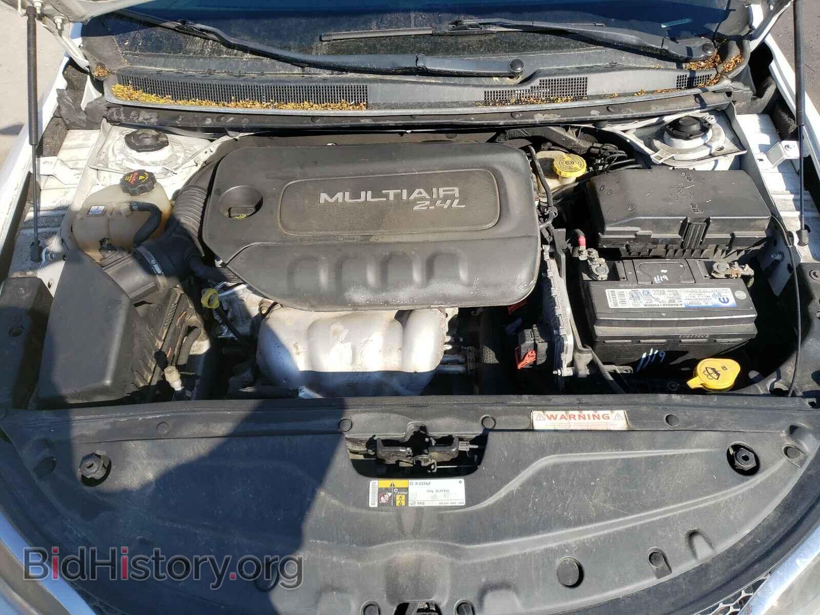 2015 CHRYSLER 200 - VIN: 1C3CCCAB3FN570810 - Photo 7