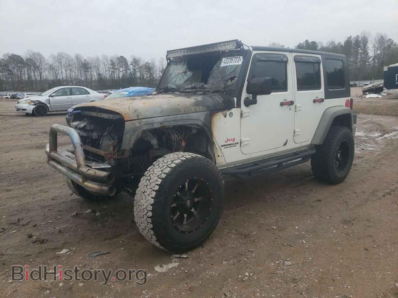 Photo 1J4HA6H19AL117344 - JEEP WRANGLER 2010