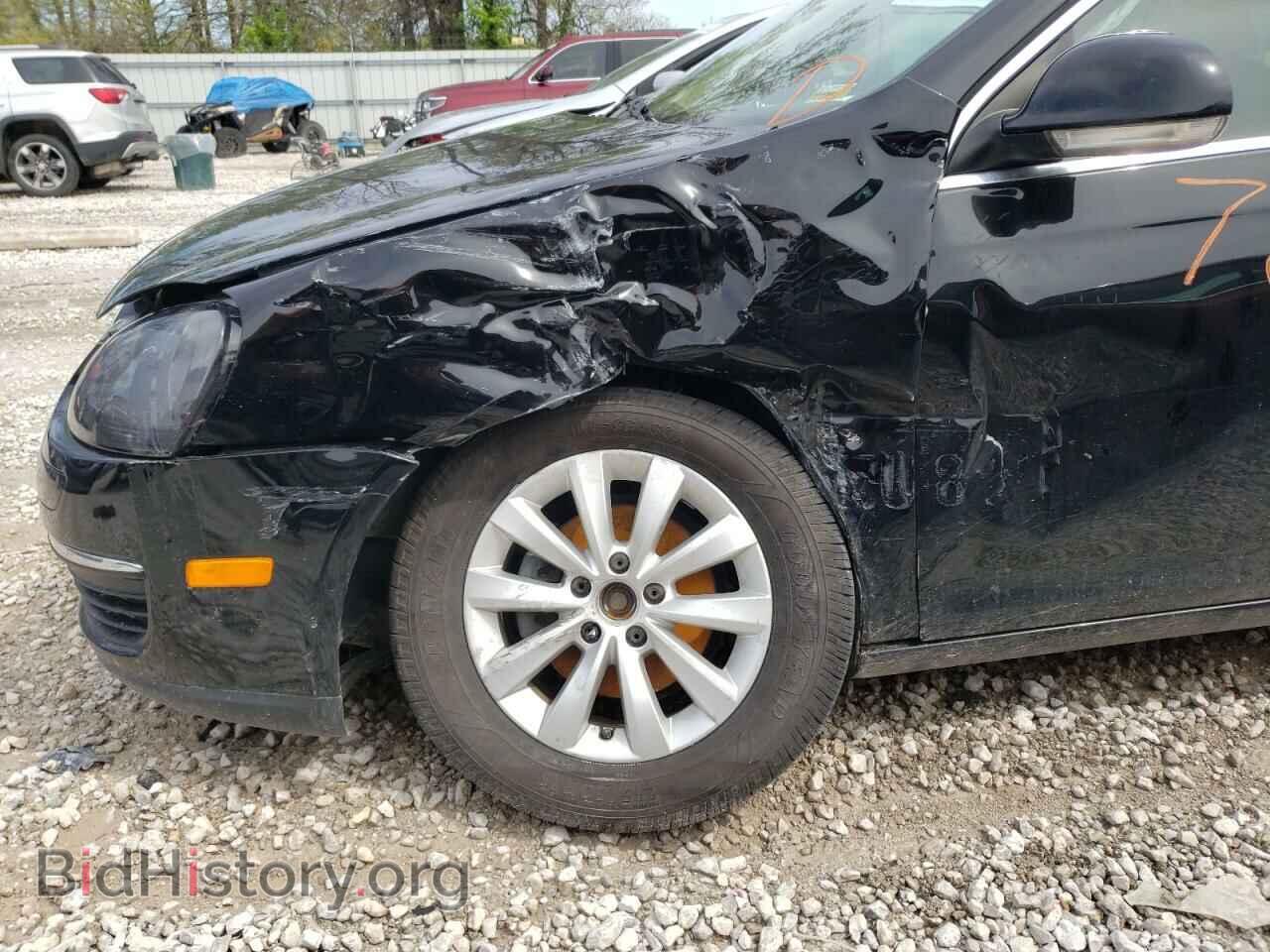 2010 VOLKSWAGEN JETTA - VIN: 3VWRZ7AJ1AM024509 - Фото 9